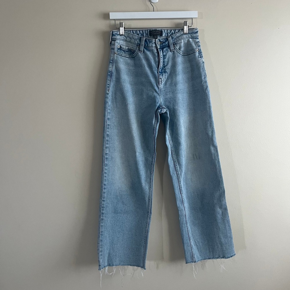 Banana Republic Ultra High Rise Straight Leg Jeans Light Wash Raw Hem 27 / 4